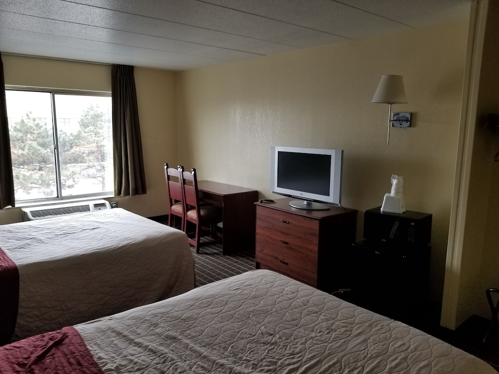Travelodge by Wyndham Lansing IL - photo 11