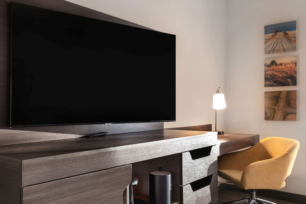 Hampton Inn Chicago Orland Park - photo 17