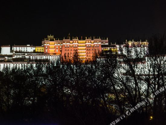 Fenjin Hotel — hotel in Lhasa