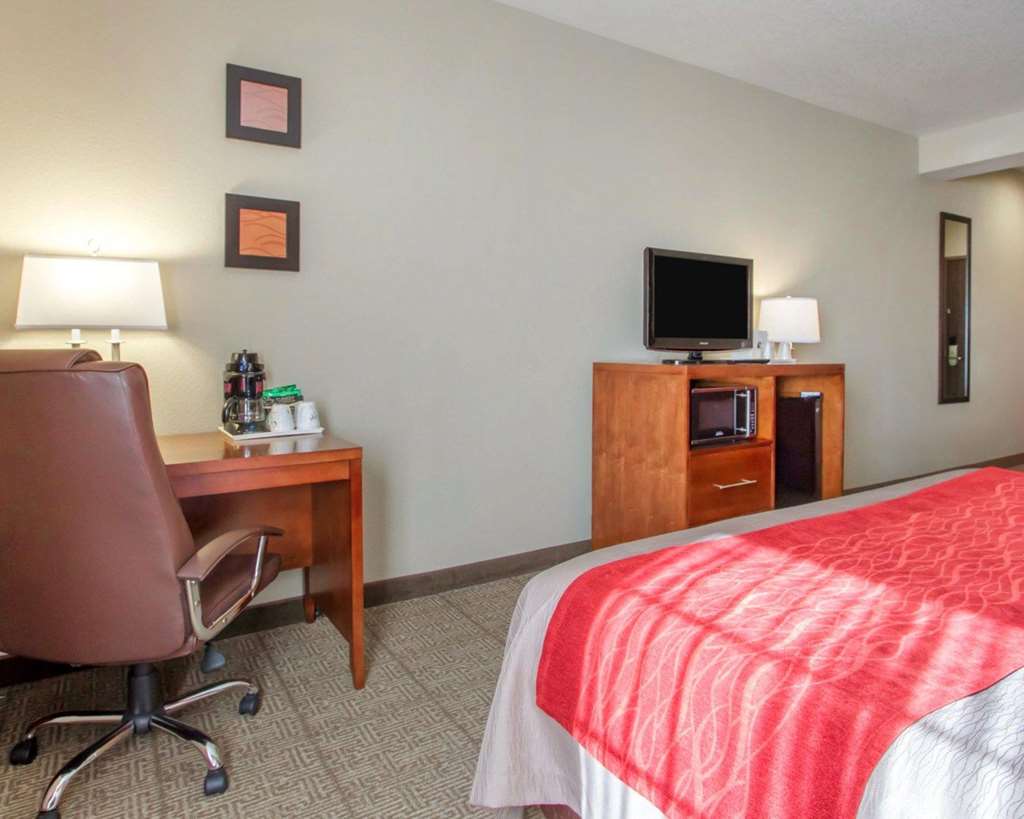 Comfort Inn Bolivar - photo 8