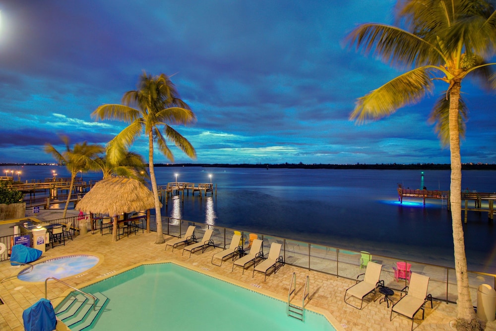 Hutchinson Island Hotel - photo 26