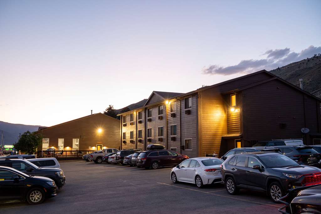 Super 8 by Wyndham Gardiner Yellowstone Park Area - photo 21