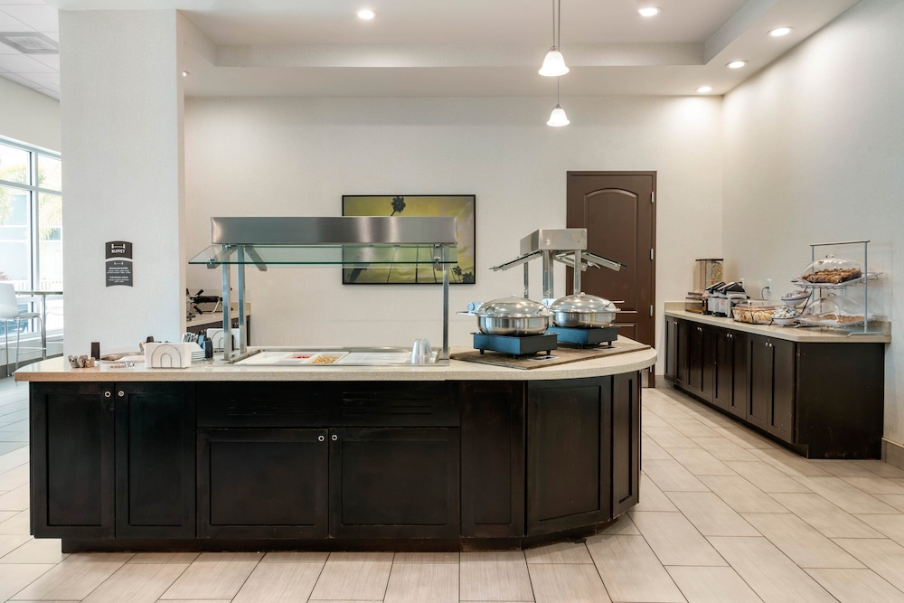 Staybridge Suites St. Petersburg Downtown by IHG - photo 55