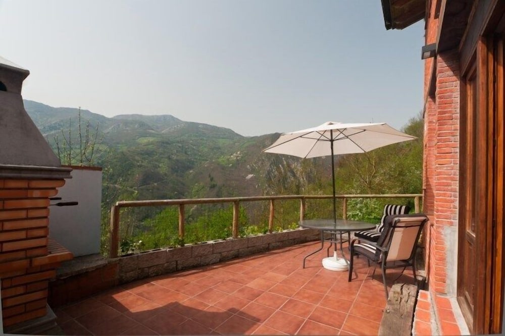 Apartamentos Rurales Larboleu 9194657 — Proaza