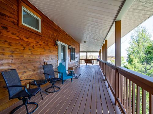 The Lookout Lake View Hot Tub and Grill - photo 58