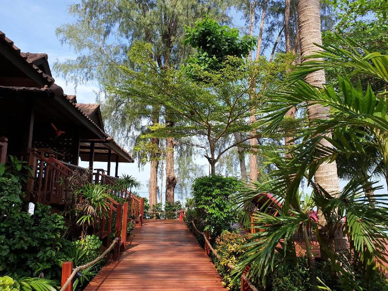 Salad Hut — 4-Star Luxury Hotel in Ko Pha Ngan, Thailand