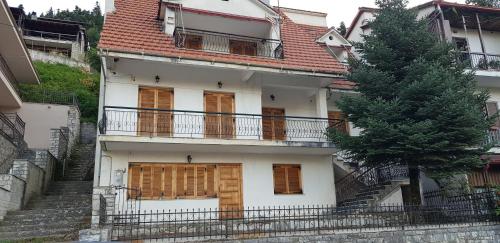 Sfiris Resort — Pyli