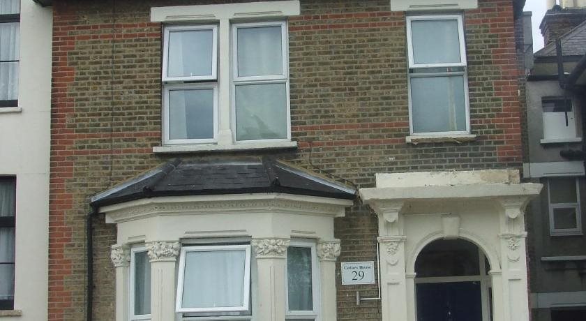 Cedars House Hotel — Croydon