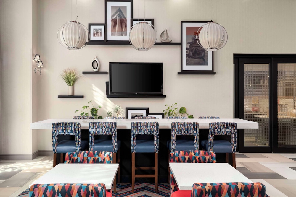 Hampton Inn Stafford Quantico & Conference Center - photo 2