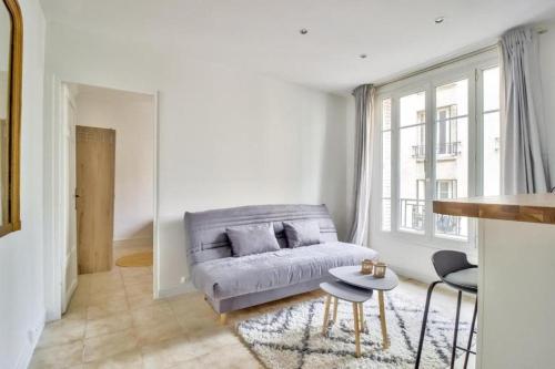 Nice Flat Jules Joffrin Station And Clignancourt - carbon neutral hotel in Paris