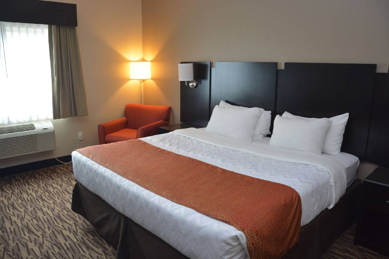 Roosevelt Inn and Suites - photo 10