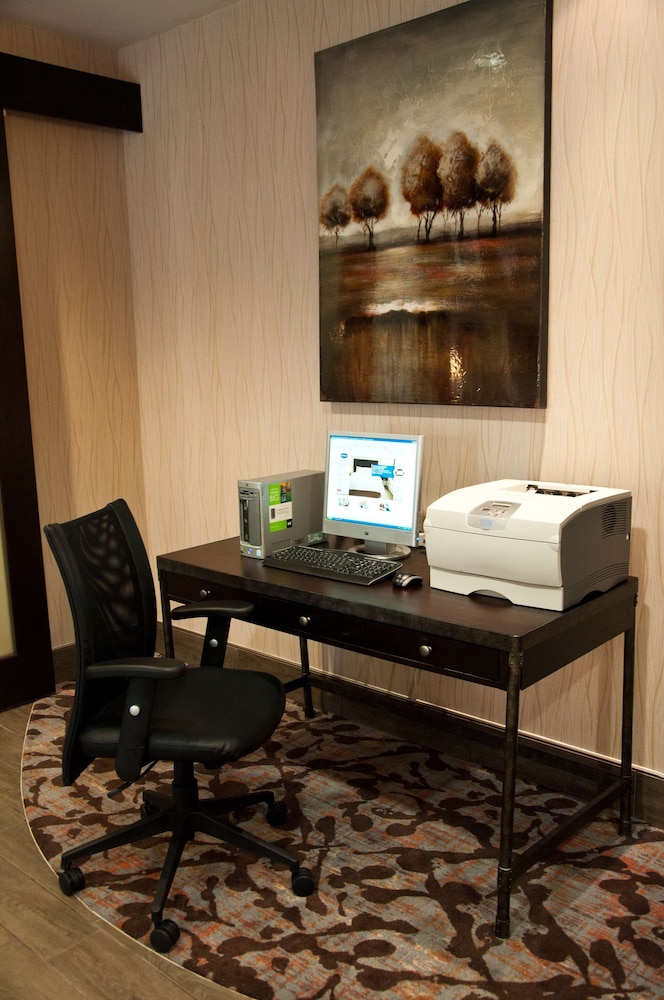 Hampton Inn Doylestown - photo 51