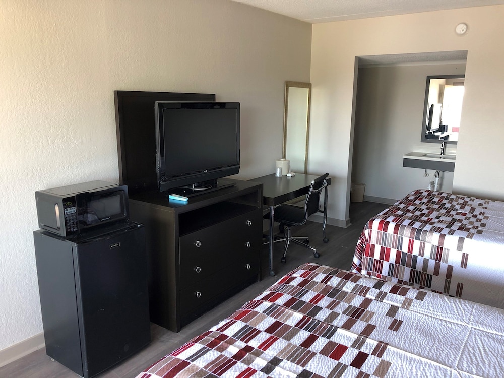 Red Roof Inn Greenville NC - photo 10