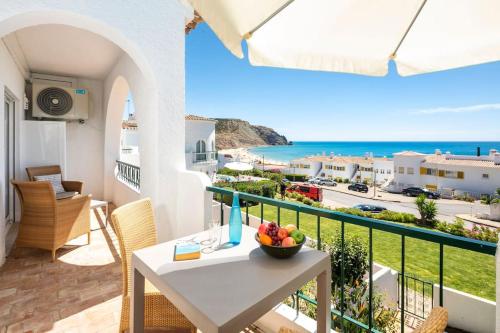 Seascape Escape to the seaside — 4-Star Luxury Hotel in Luz, Portugal