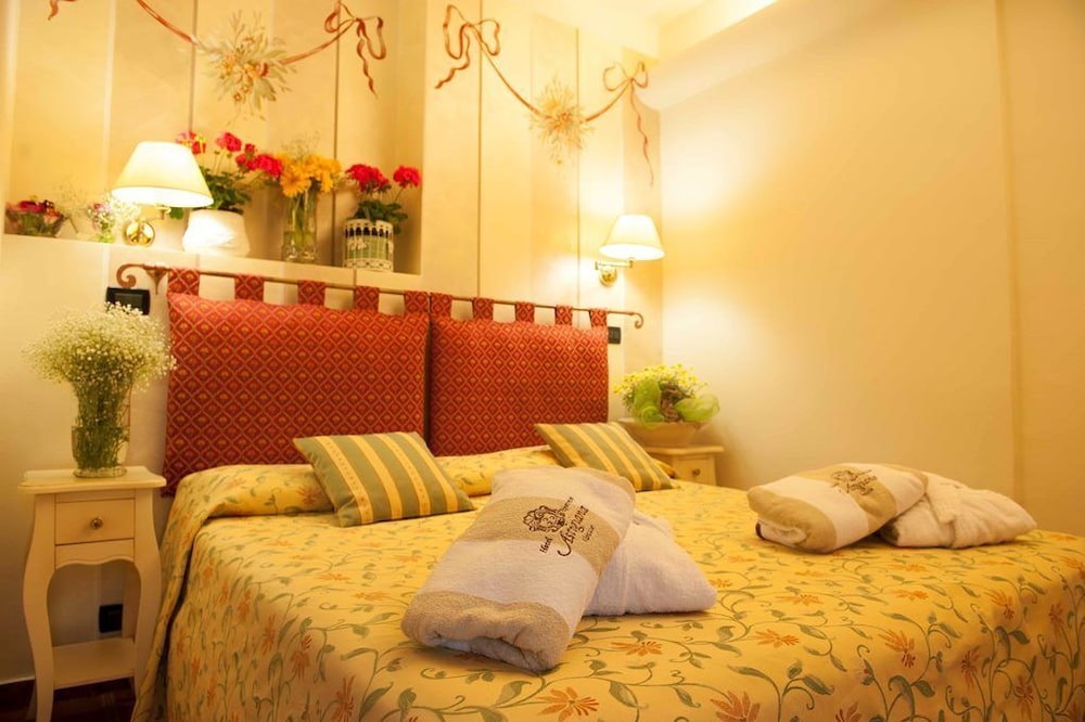 Hotel Astigiana — Varazze