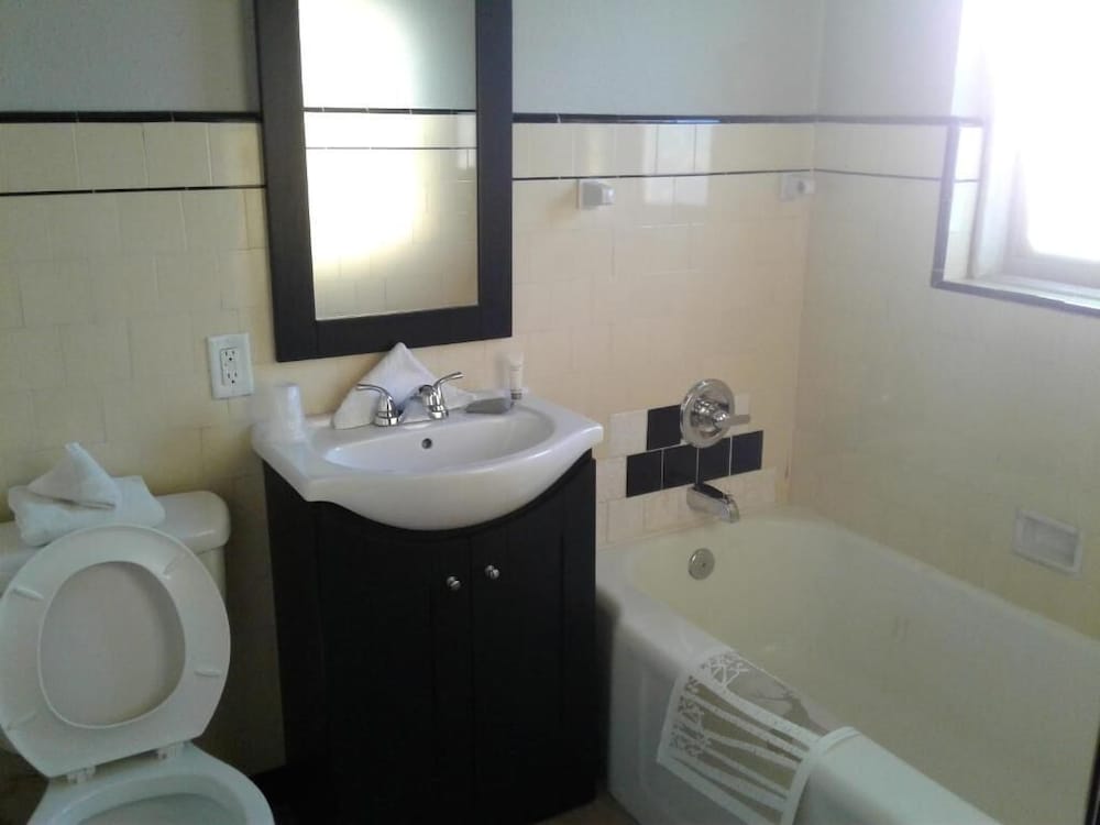 Sterling Gardens Hotel - photo 42