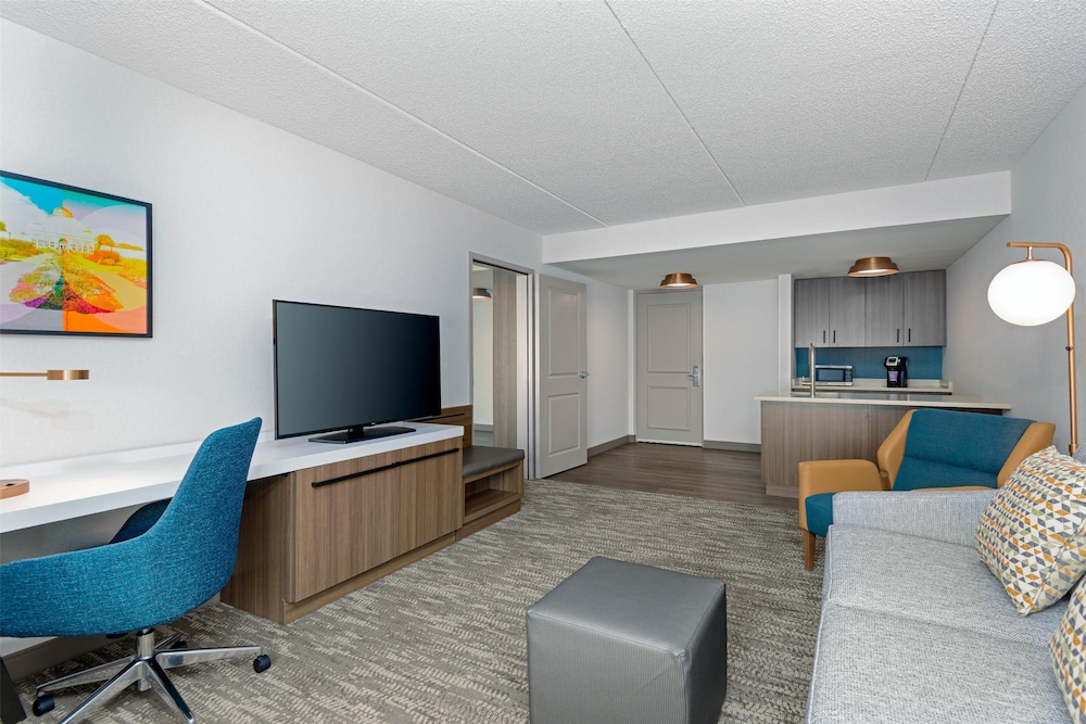 Hilton Garden Inn Buffalo Airport - photo 20