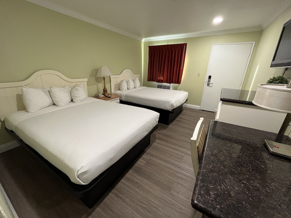 American Inn Grover Beach - photo 11