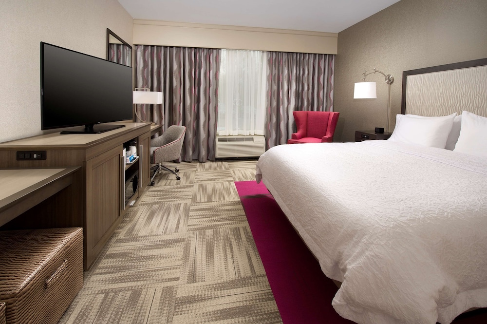 Hampton Inn Huntsville Village of Providence - photo 14