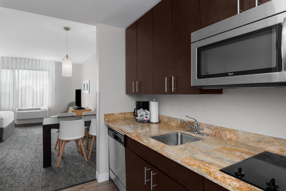 TownePlace Suites by Marriott Denver Airport at Gateway Park - photo 19
