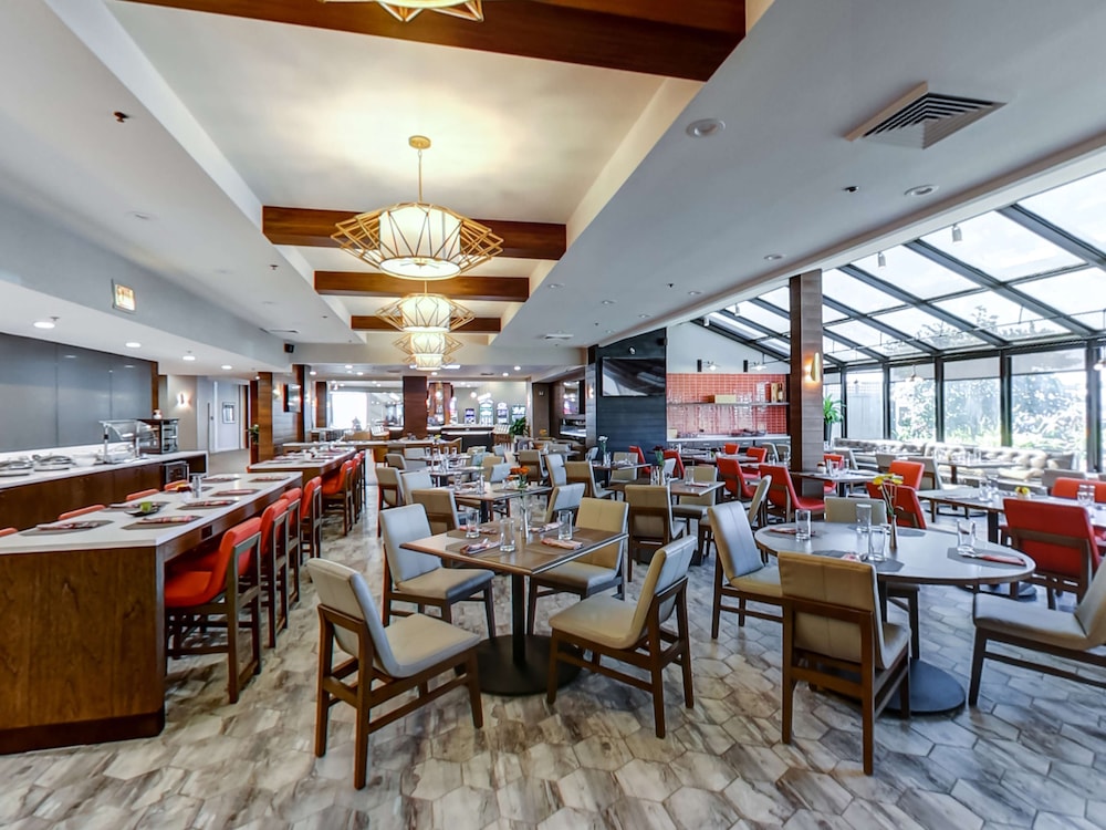 Hilton Chicago Oak Lawn - photo 21