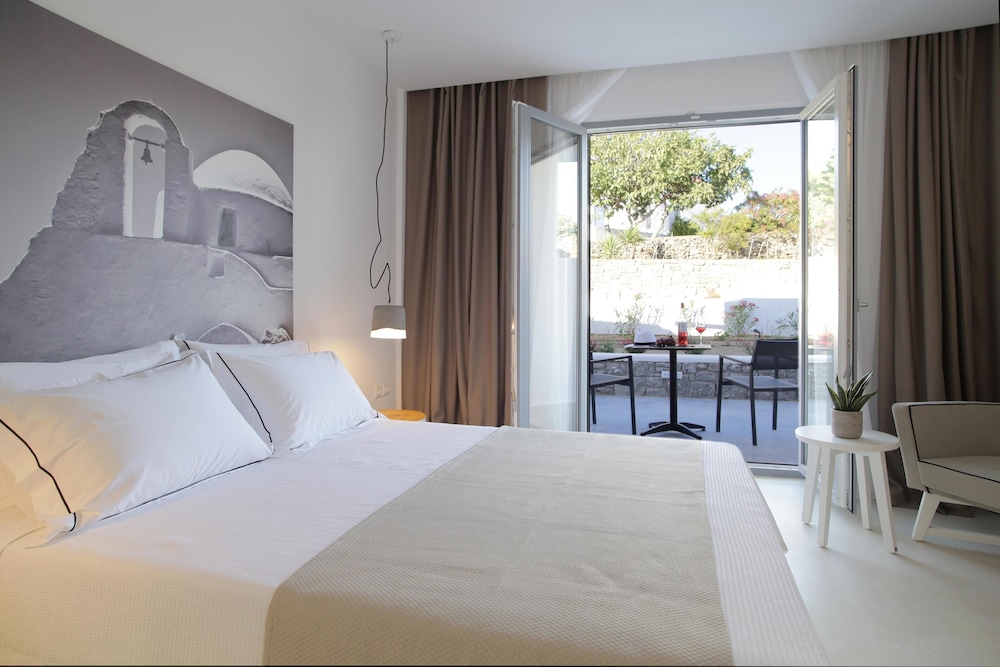Livin Mykonos Hotel Adults Only — 4-Star Luxury Hotel in Mykonos, Greece