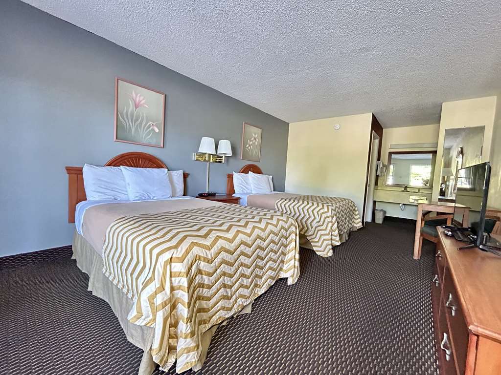 Alachua Inn - photo 12