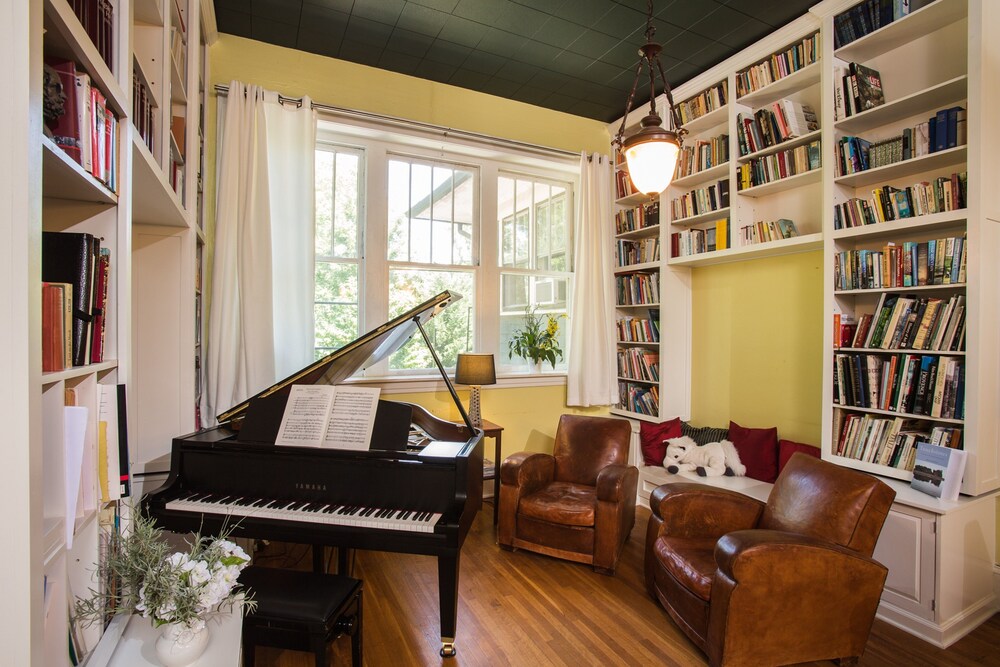 Sweet Biscuit Inn - photo 28