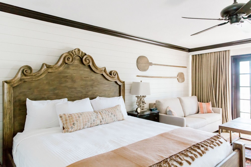 Hillside Boutique Hotel - photo 20