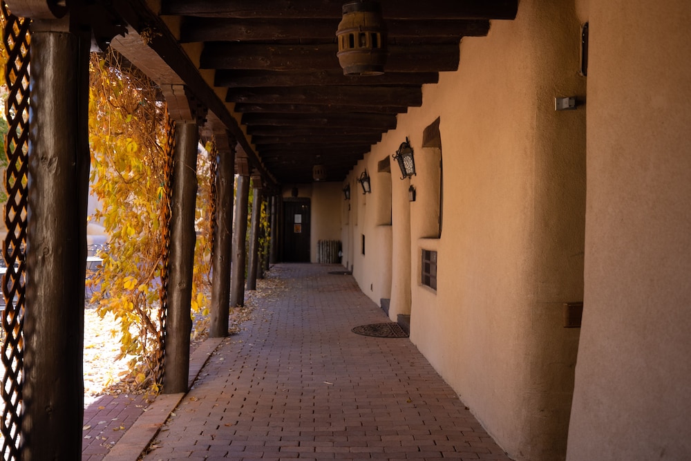 Sagebrush Inn & Suites - photo 126