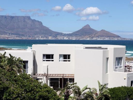 ocean12 Guesthouse Sunset Beach — 4-Star Luxury Hotel in Cape Town, South Africa