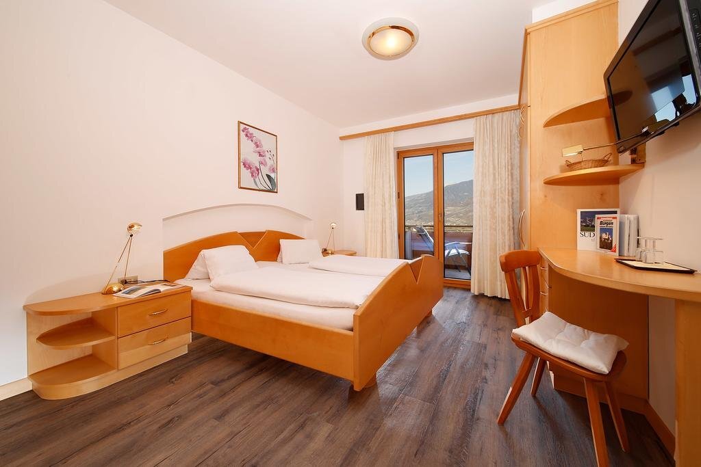 Panorama Hotel Garni Buhlerhof — Lana