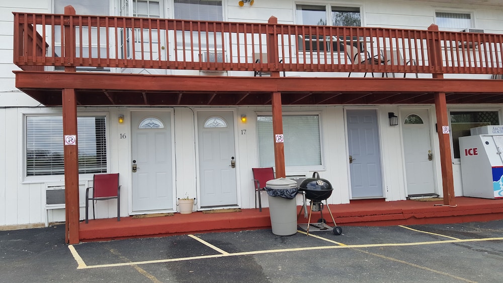 Lake Breeze Resort - photo 94
