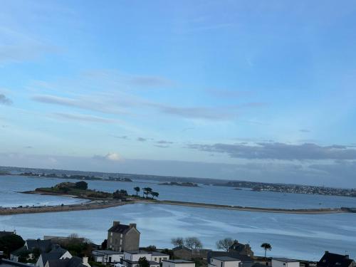 Les Bords de Mer in Saint-Pol-De-Leon, France