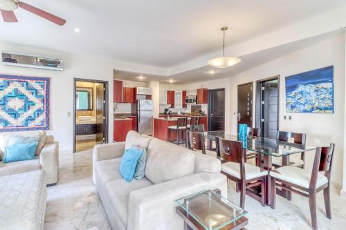 Residences El Faro Surf 207 — 4-Star Luxury Hotel in Playa Del Carmen, Mexico