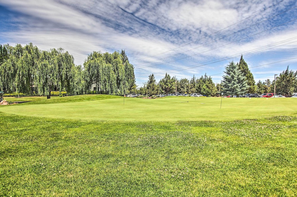 Charming Redmond Townhome w Resort Amenities - photo 17