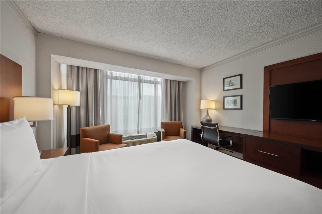 Comfort Inn by the Bay - photo 23