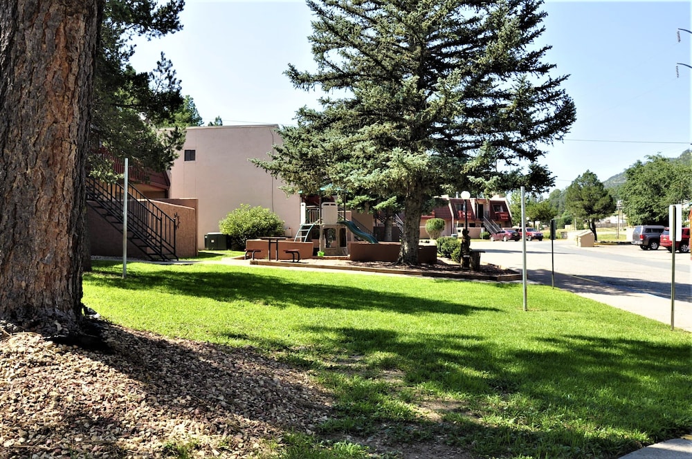 Pinecliff Village Resort - photo 36