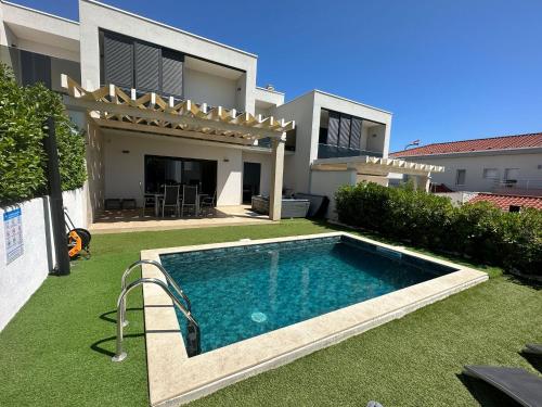 Villa Sonja — 4-Star Luxury Hotel in Vodice, Croatia