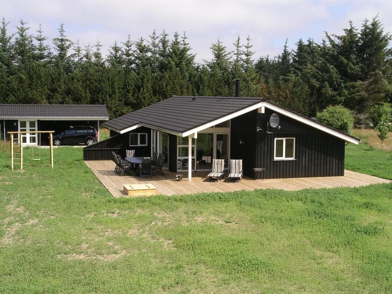 Holiday Home Beeke 1 4km from the sea by Interhome — 4-Star Luxury Hotel in Lokken, Denmark