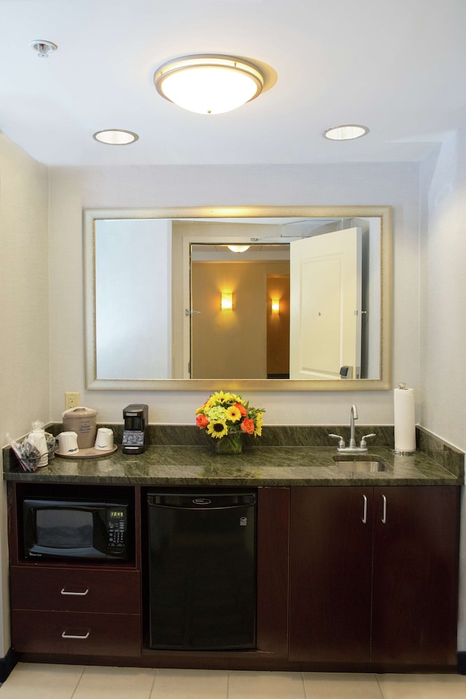 Hampton Inn & Suites Providence Downtown - photo 32