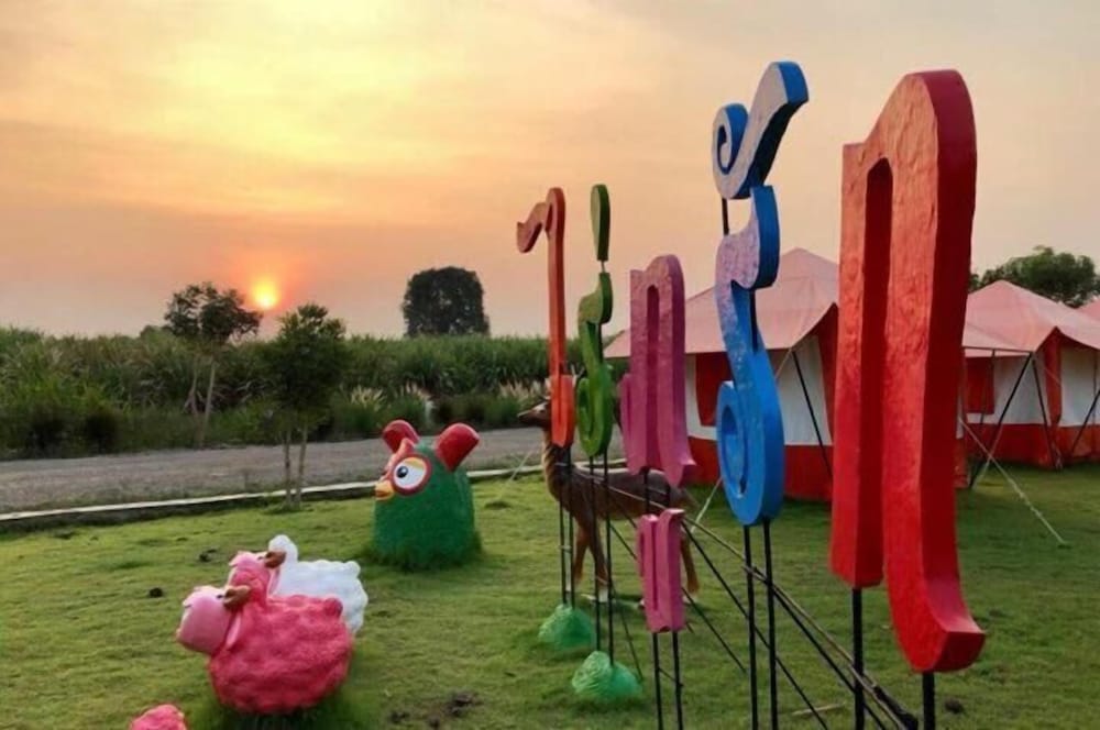 Rai Phurak Resort in Suan Phueng, Thailand