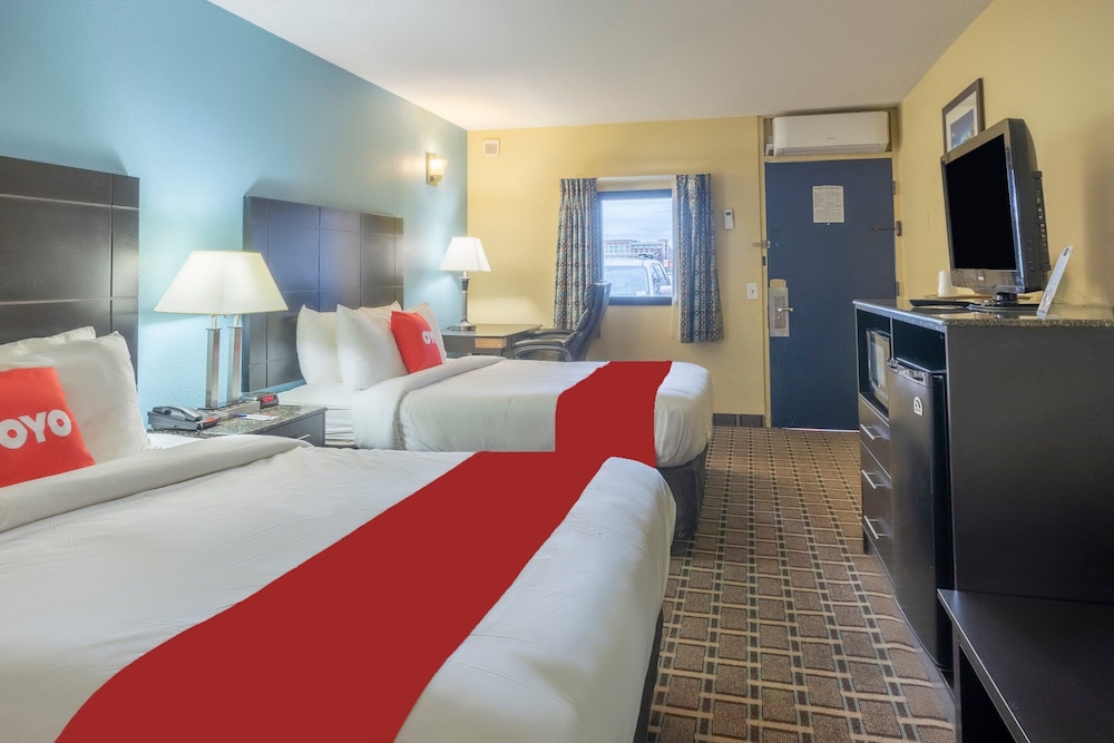 OYO Hotel Knoxville TN Cedar Bluff I 40 - photo 28
