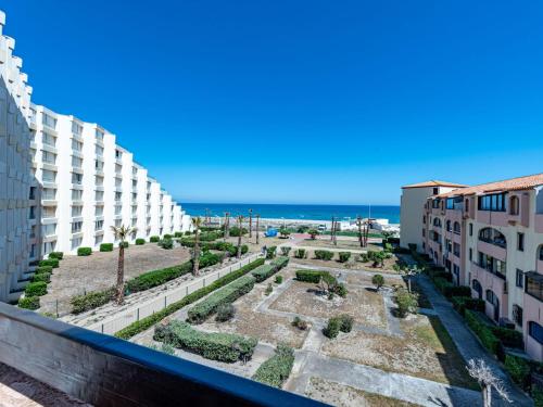 Front De Mer No.3 - carbon neutral hotel in Canet-En-Roussillon
