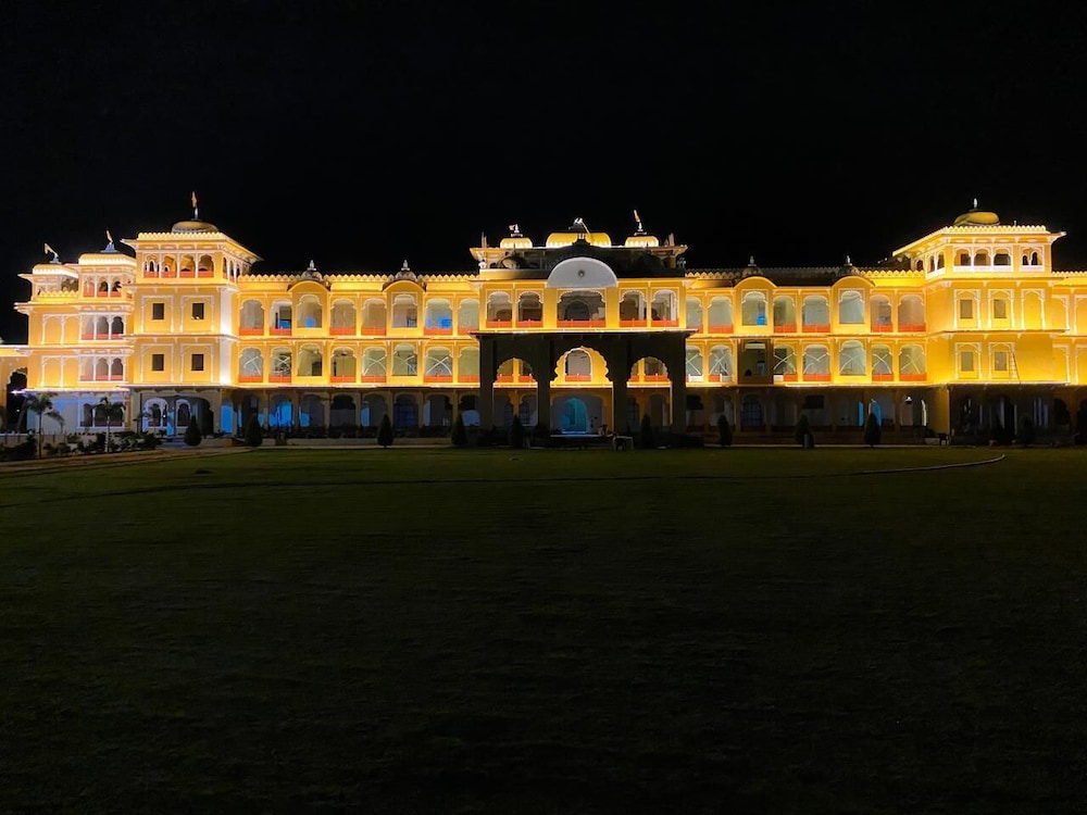 Shree Raja Ram Hotel Resort — Ujjain