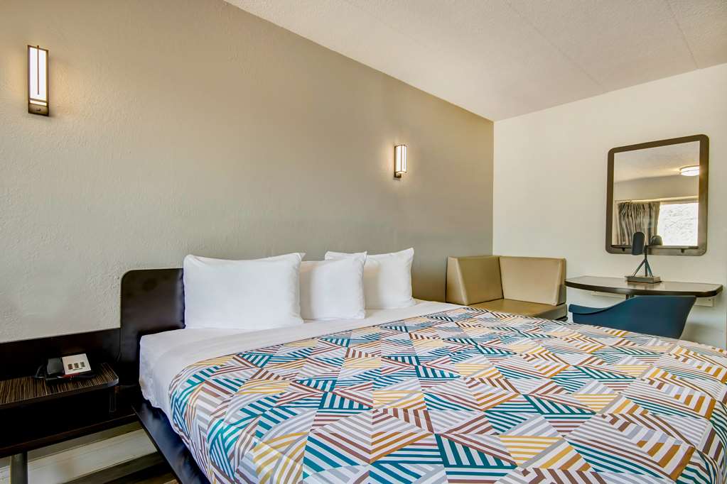 Motel 6 Osu N - photo 20