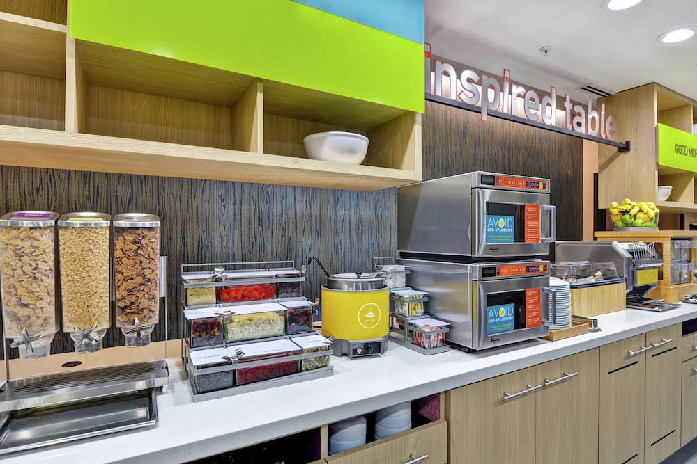 Home2 Suites by Hilton Pecos - photo 35