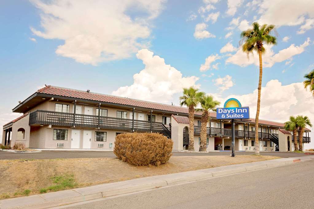 Days Inn & Suites by Wyndham Needles - featured photo