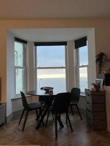 Stunning Sea View 2 Bedroom Flat in Scarborough