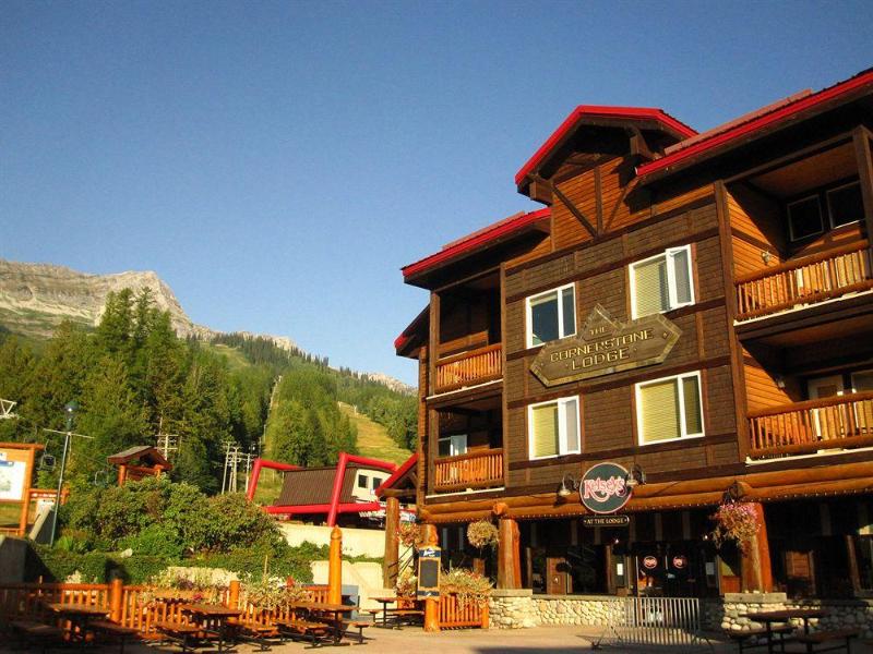 Cornerstone Lodge at Fernie Alpine Resort